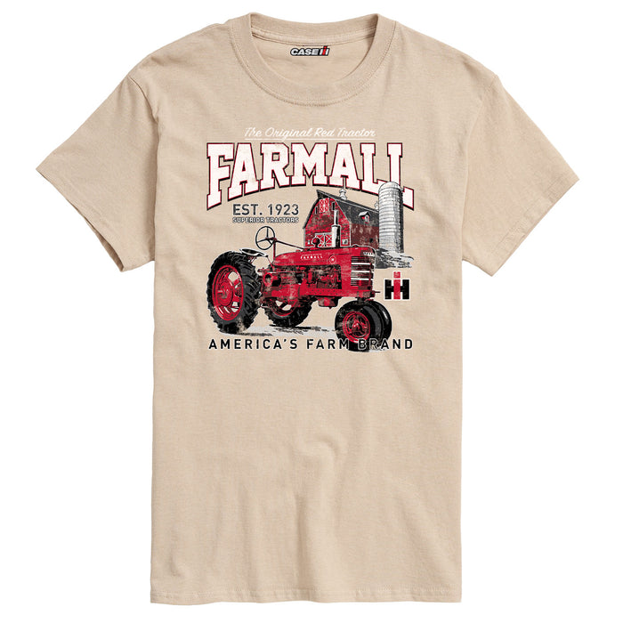 IH Farmall Retro Tractor On Farm IH Mens Short Sleeve Tee